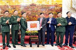 Thiếu tướng Trần Văn Kình chúc tết tại tỉnh Bắc Ninh